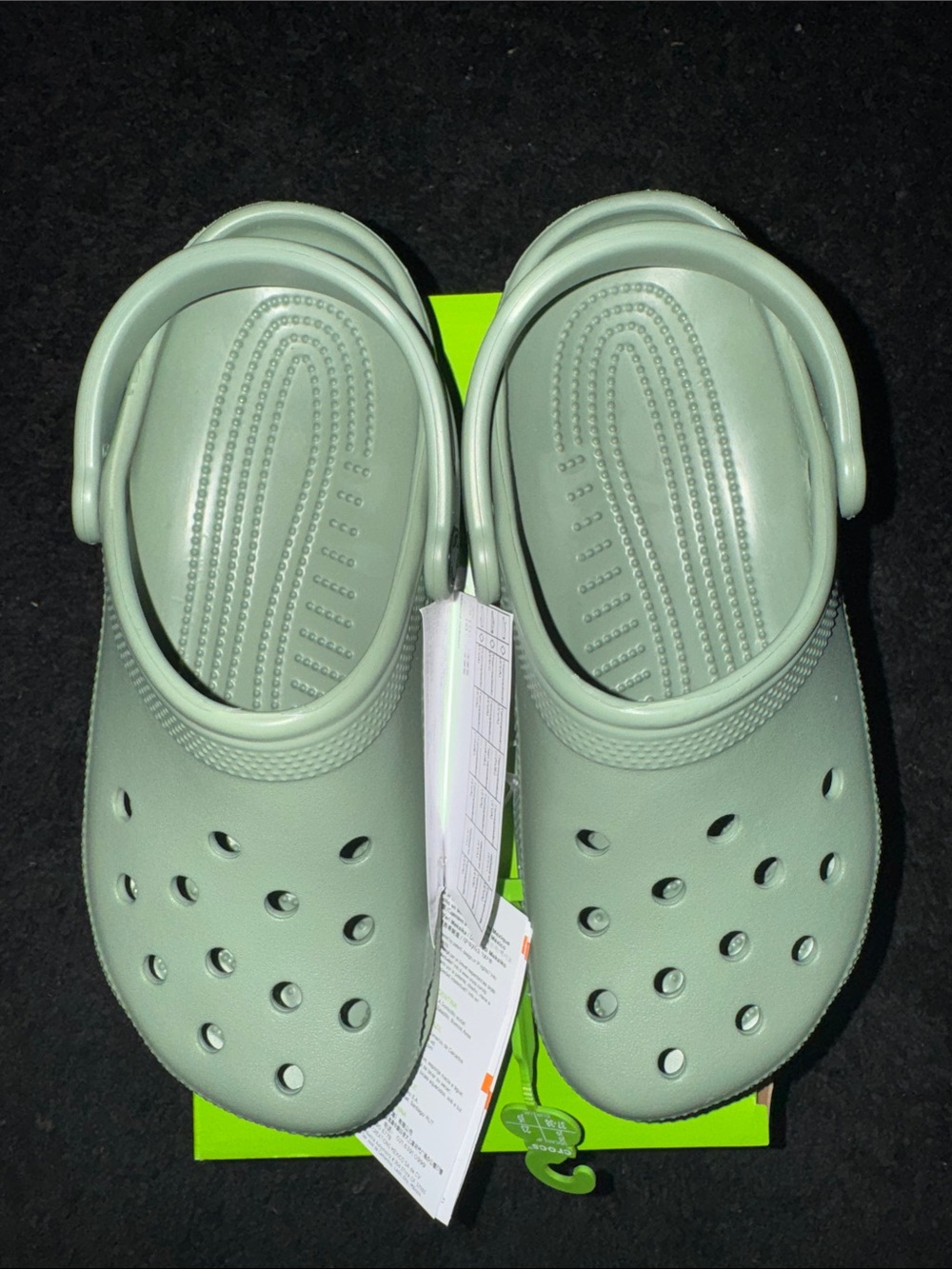 NWT KIDS' CROCS LITTLE KID & BIG KID CLASSIC CLOGS. Color:Moss. Sz. 5.5-6.5